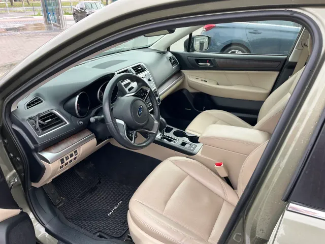 Subaru Outback - фото 3