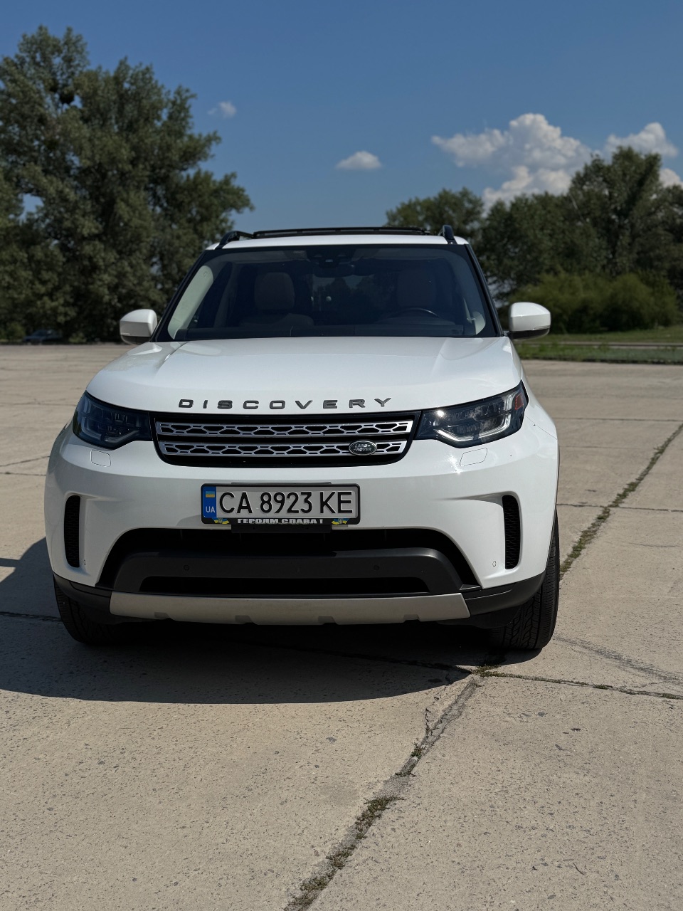 Land Rover Discovery - фото 1