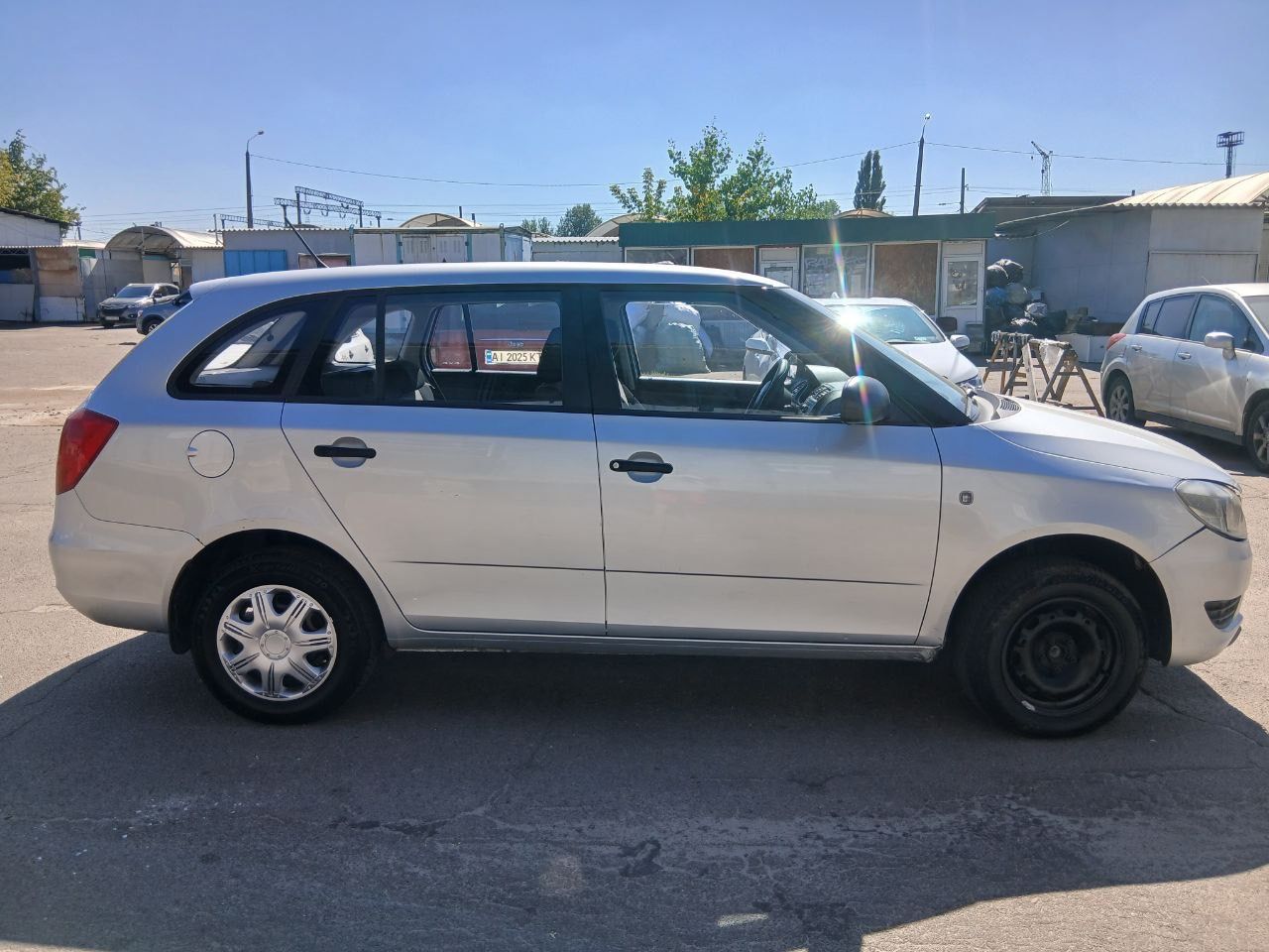 Skoda Fabia - фото 3