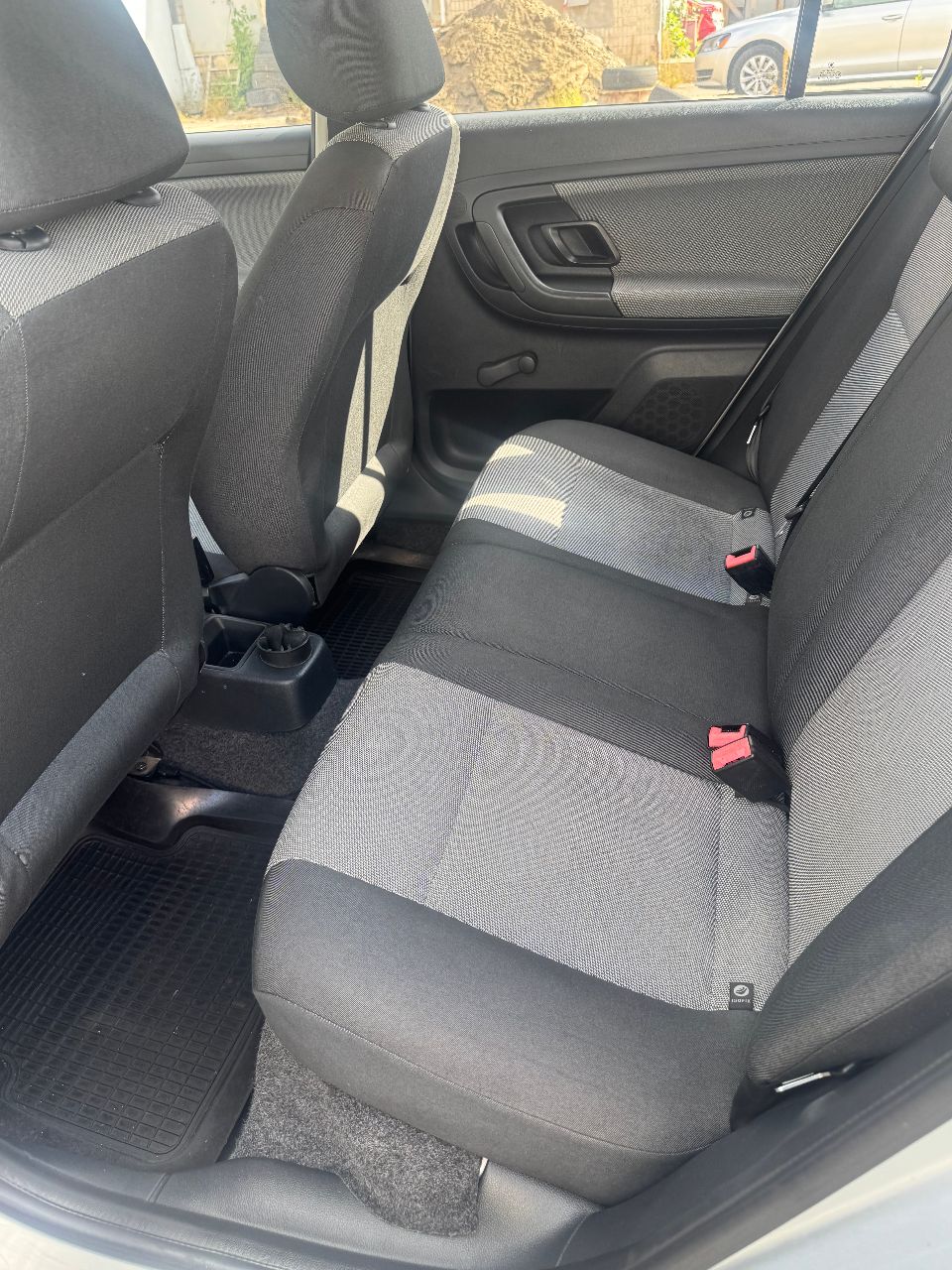 Skoda Fabia - фото 9