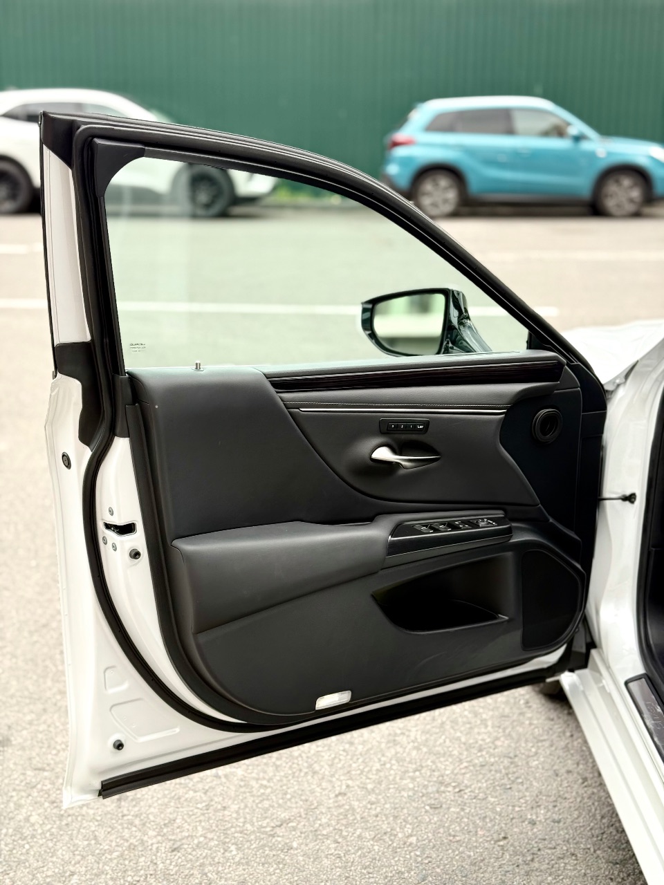 Lexus ES - фото 15