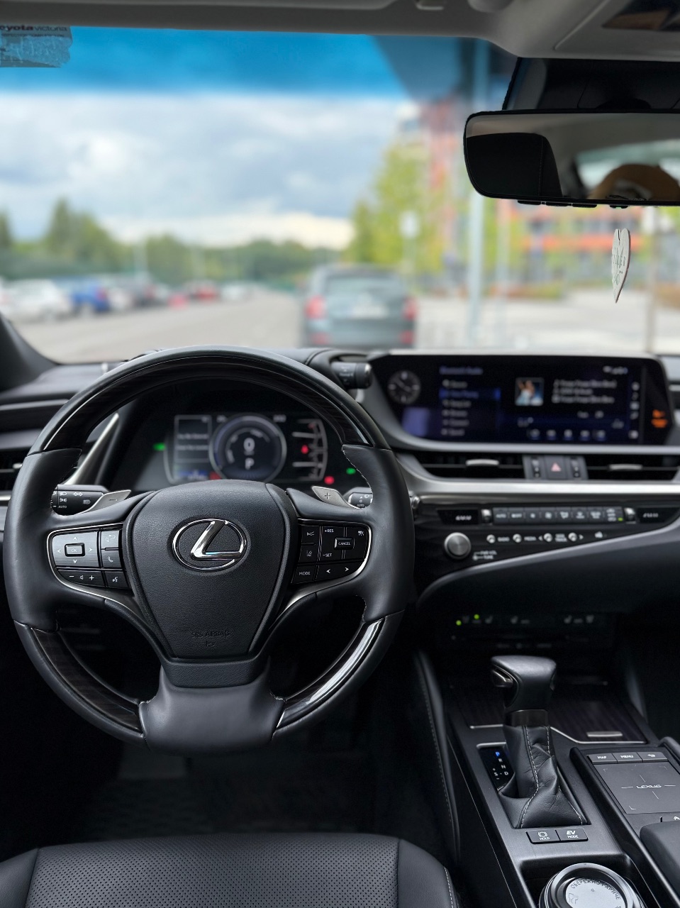 Lexus ES - фото 34