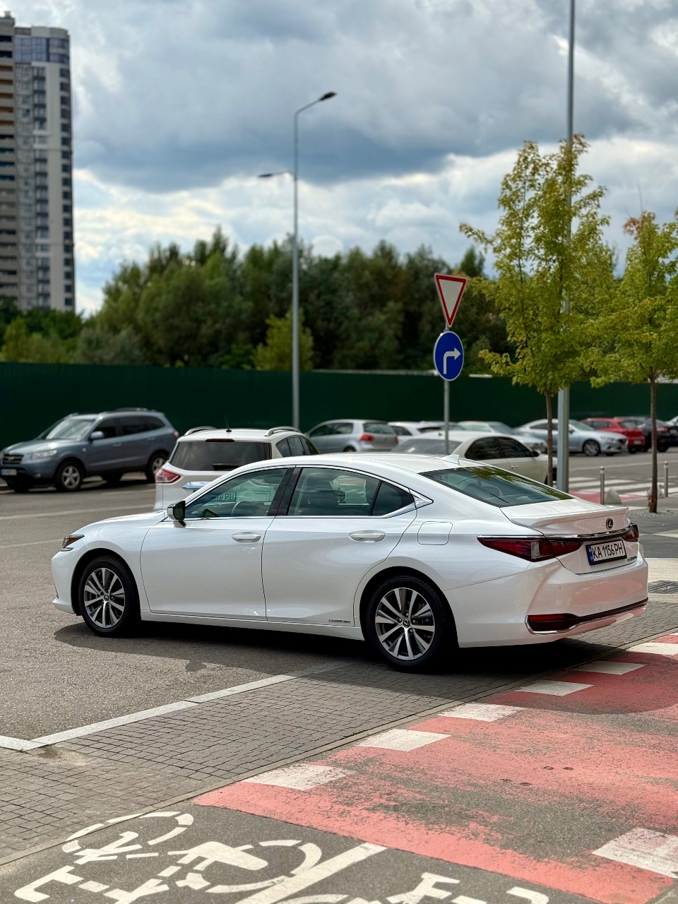 Lexus ES - фото 8