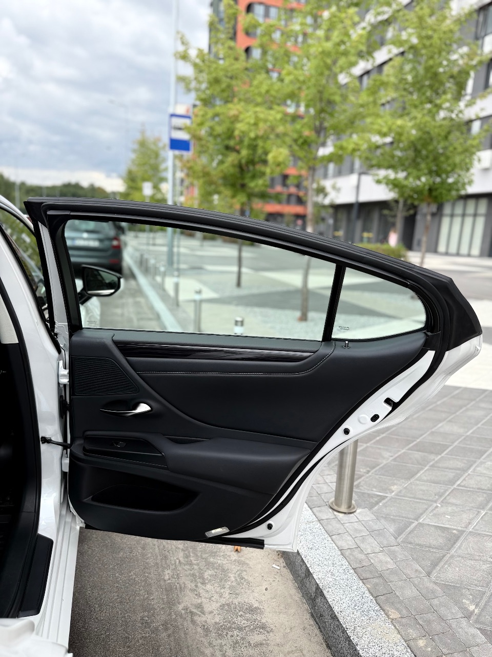 Lexus ES - фото 22