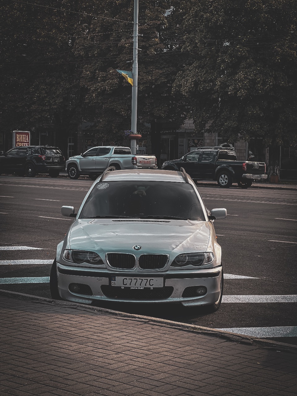 BMW 3 серії - фото 1