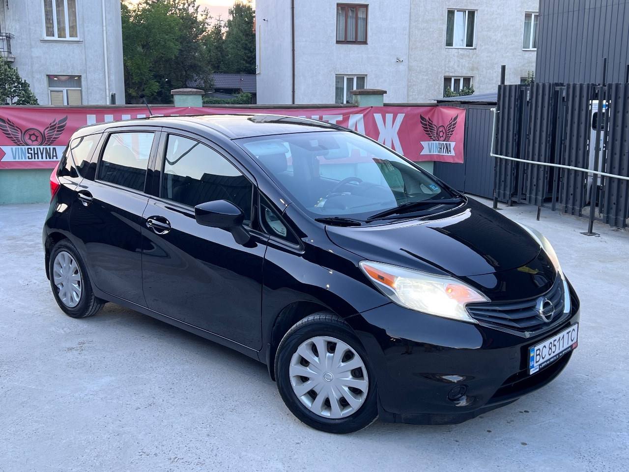 Nissan Versa Note - фото 1
