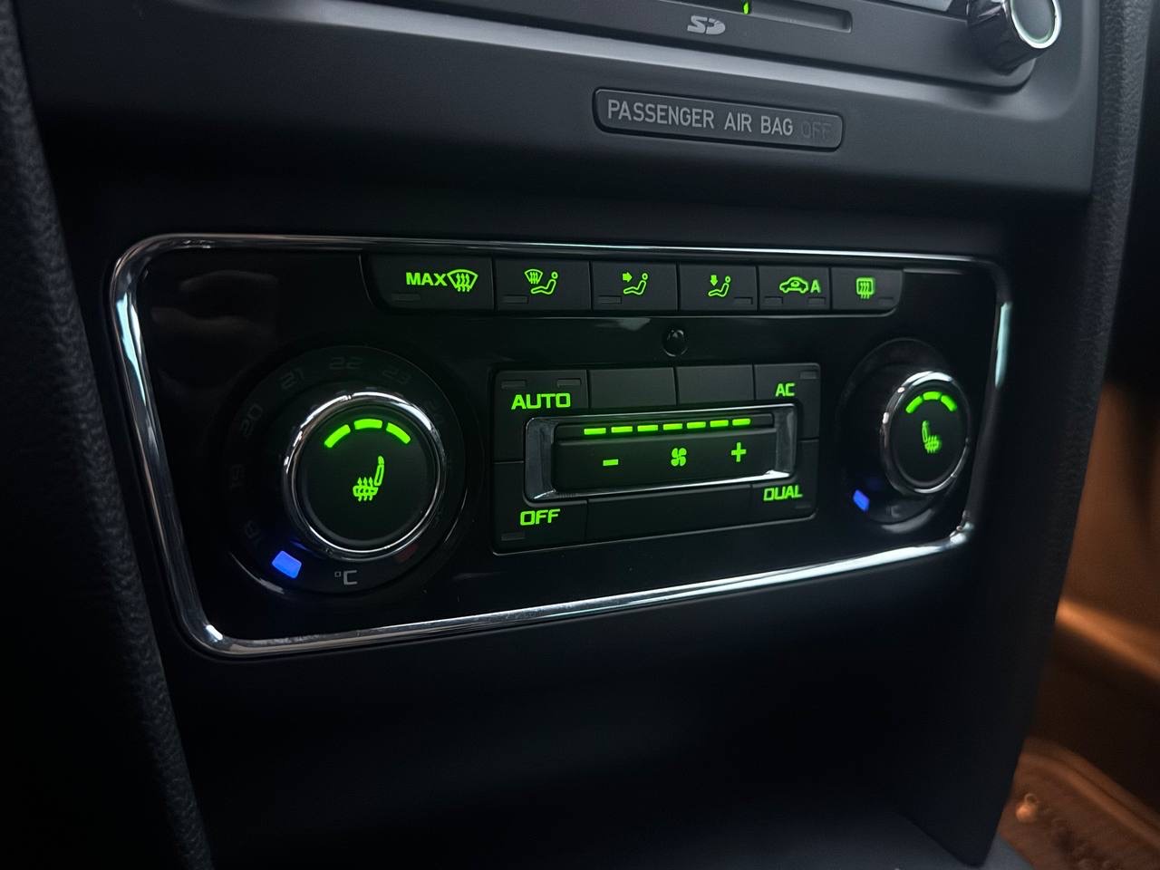 Skoda Superb - фото 25