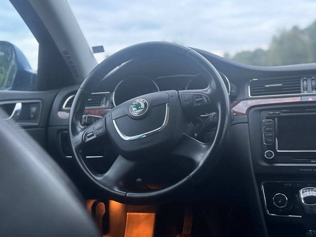 Skoda Superb - фото 19
