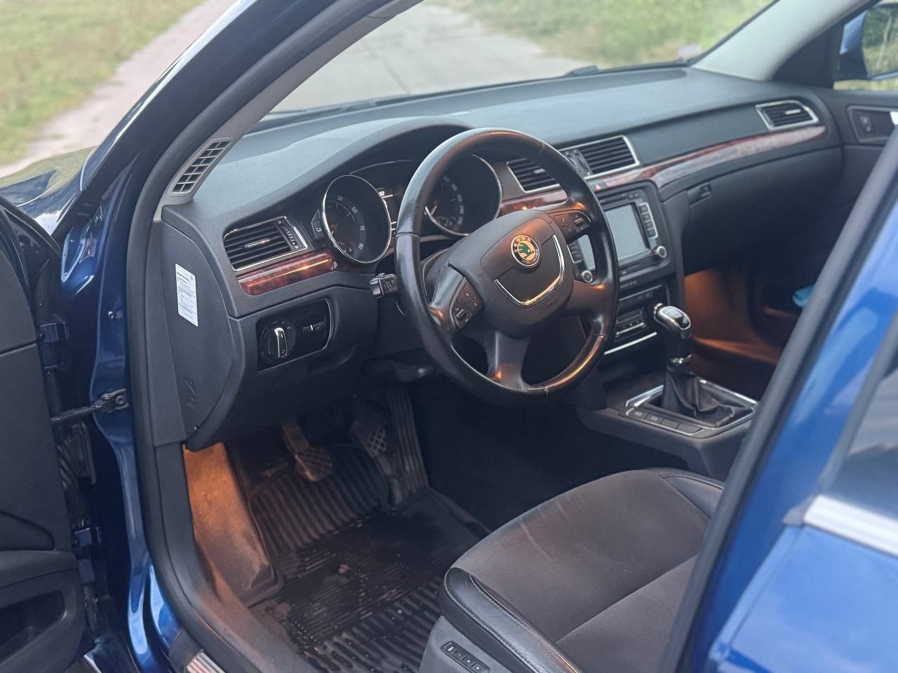 Skoda Superb - фото 14