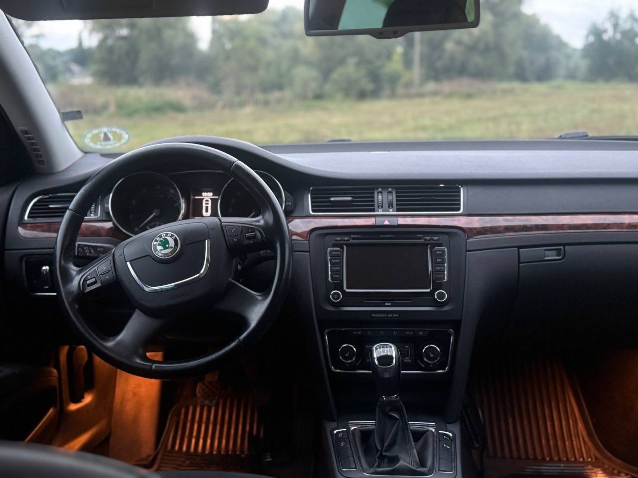 Skoda Superb - фото 18