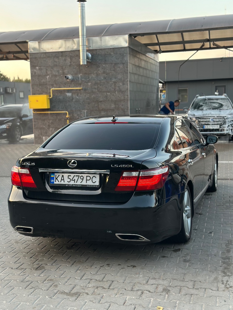 Lexus LS - фото 5