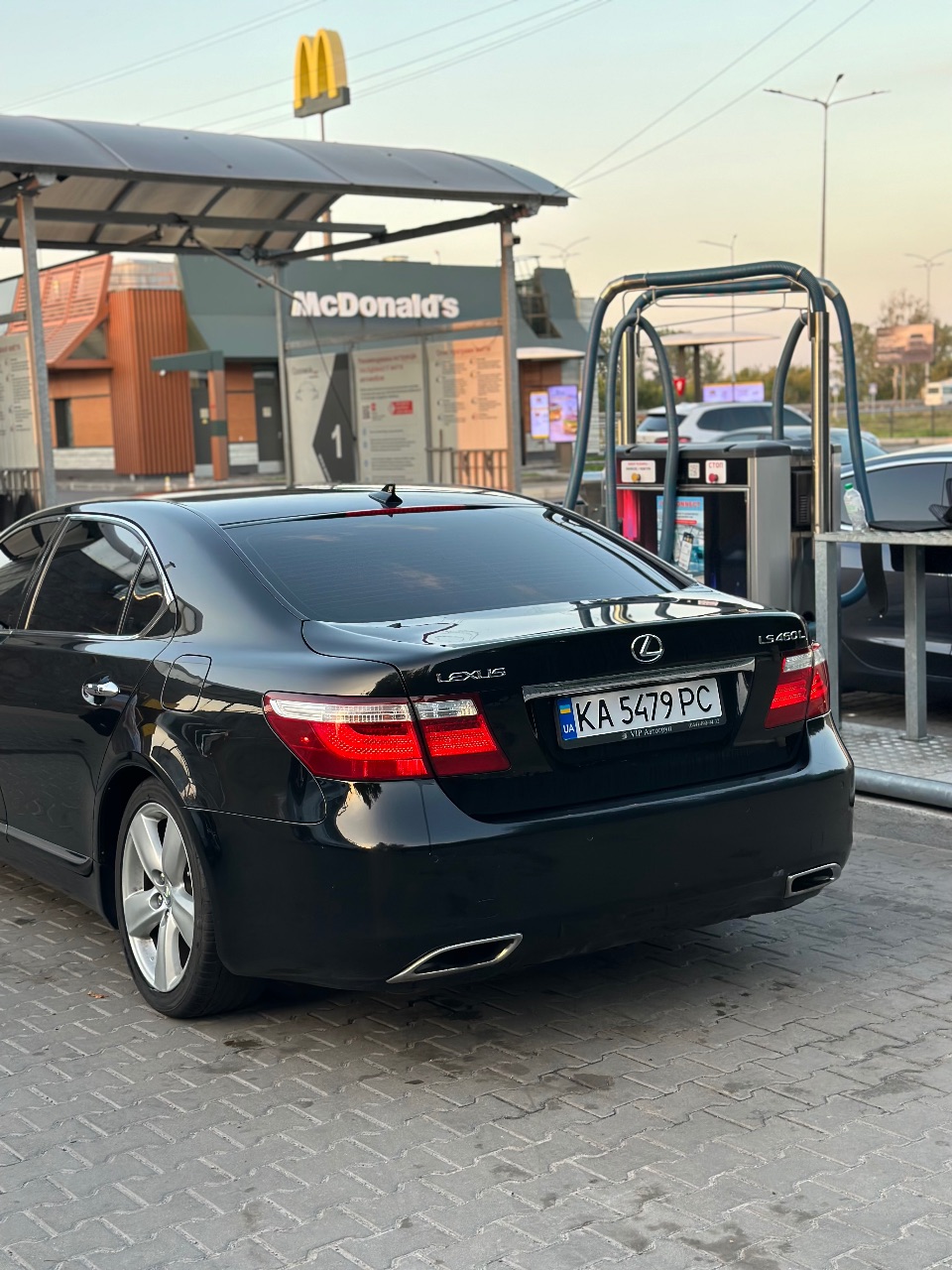 Lexus LS - фото 4