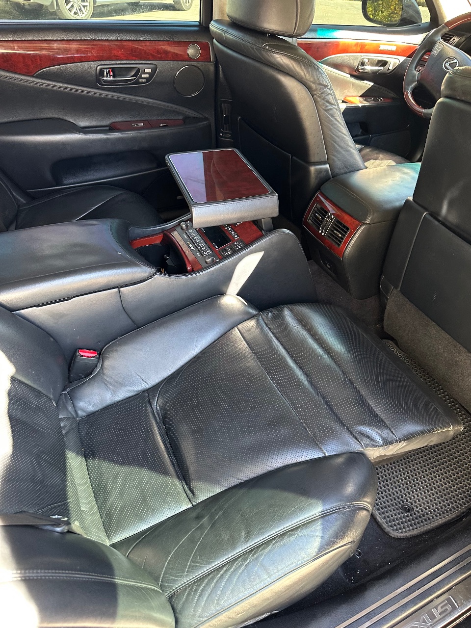 Lexus LS - фото 3