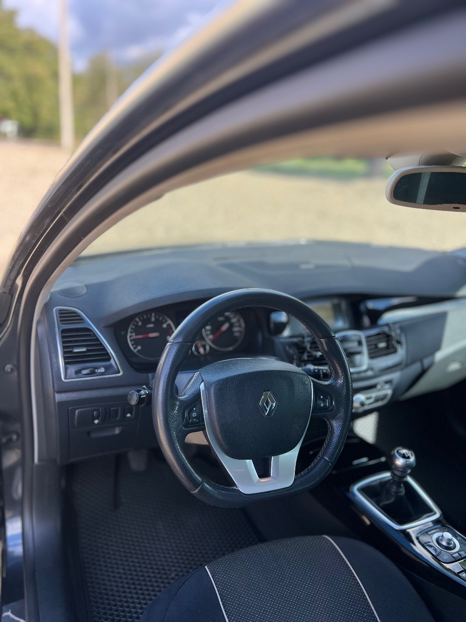 Renault Laguna - фото 17