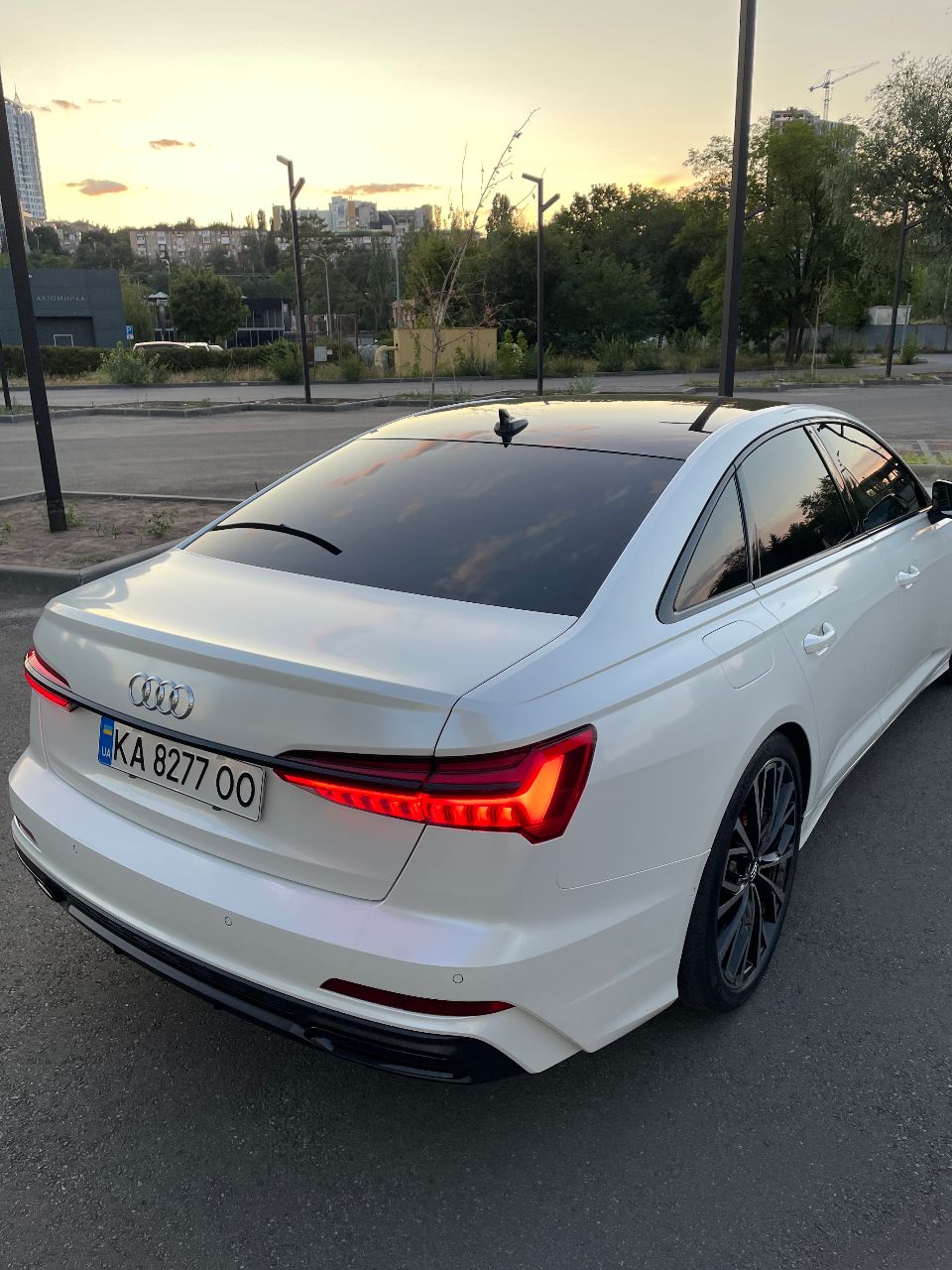 Audi A6 - фото 8