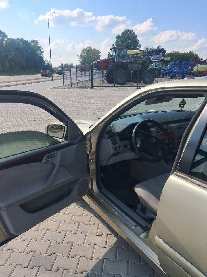 Mercedes-Benz E-Класс - фото 9