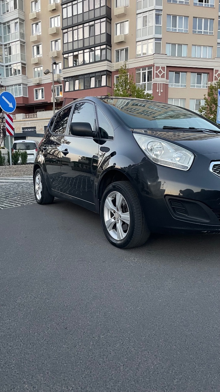 Kia Venga - фото 11