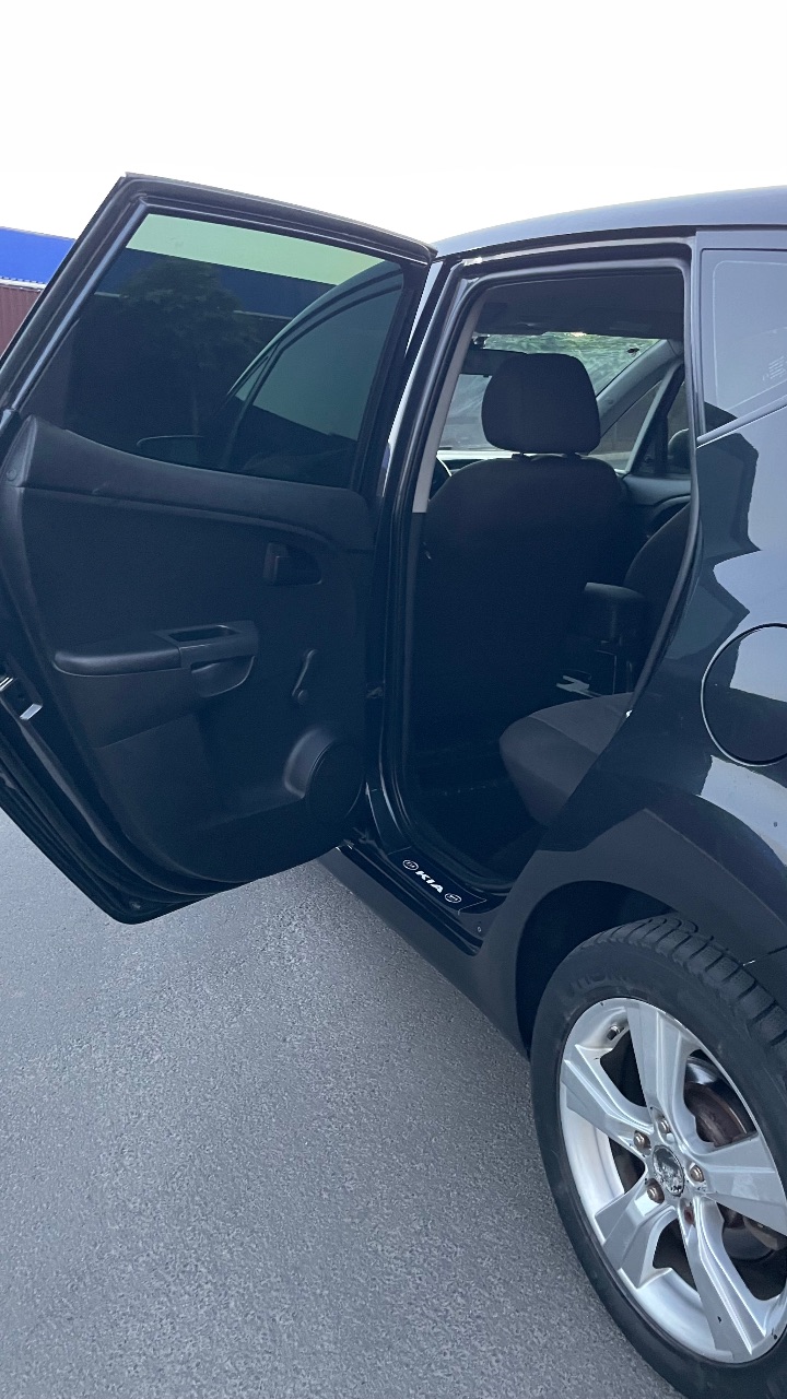 Kia Venga - фото 9