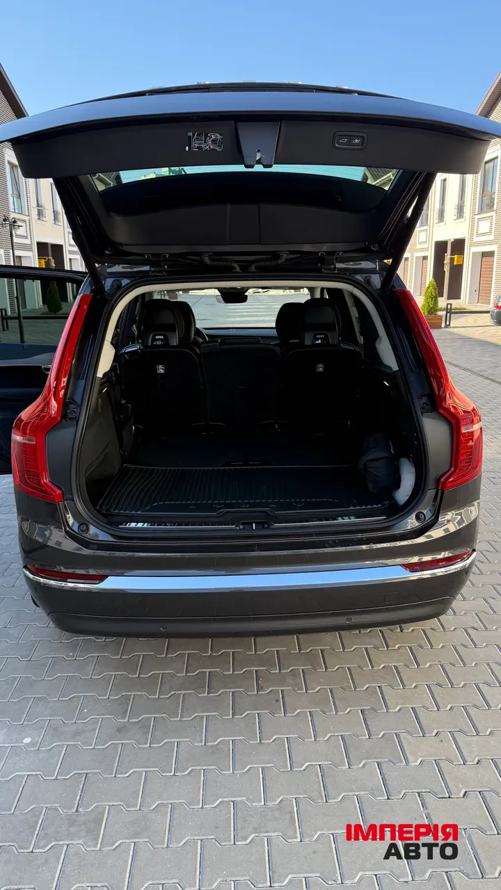 Volvo XC90 - фото 11