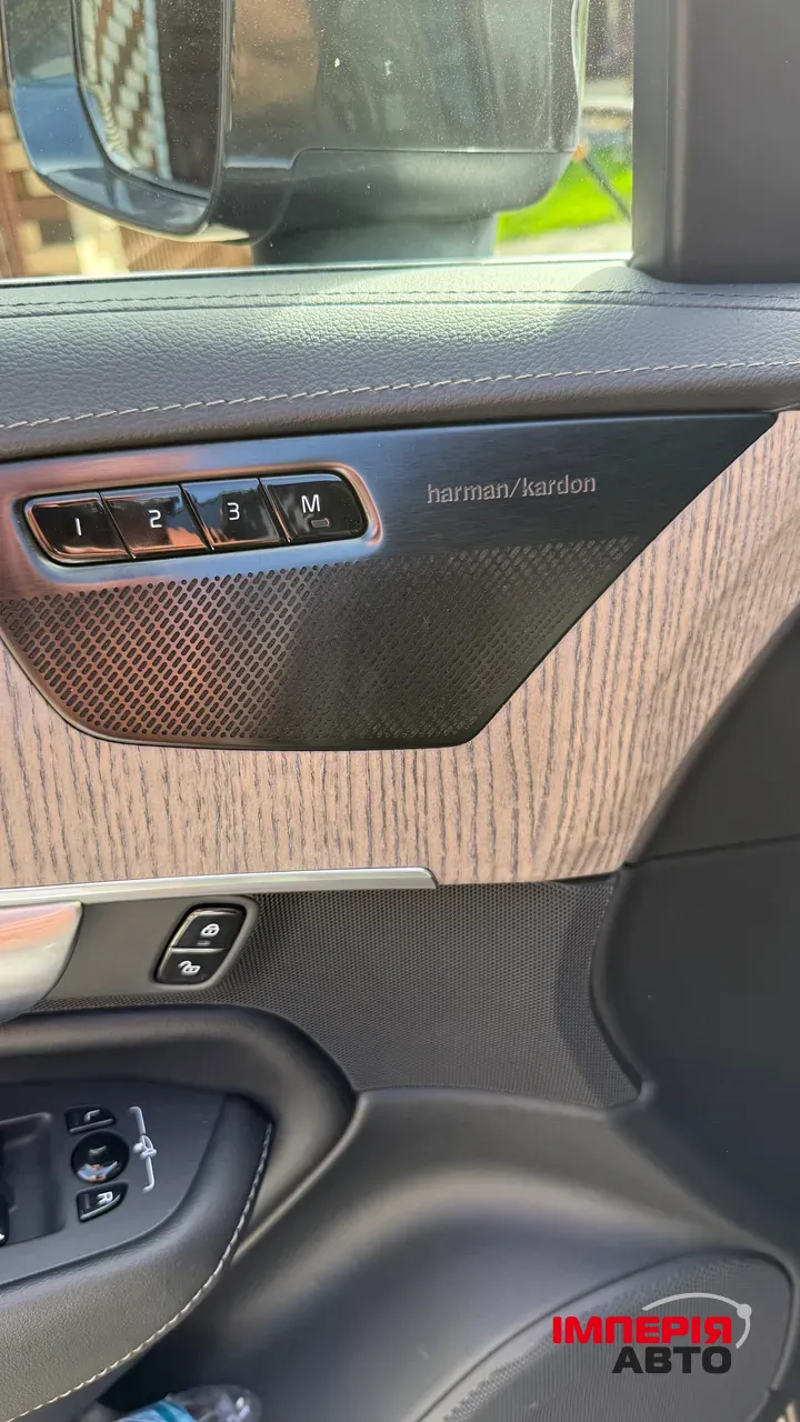 Volvo XC90 - фото 5