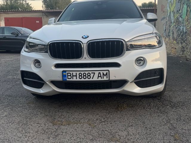 BMW X5 - фото 1