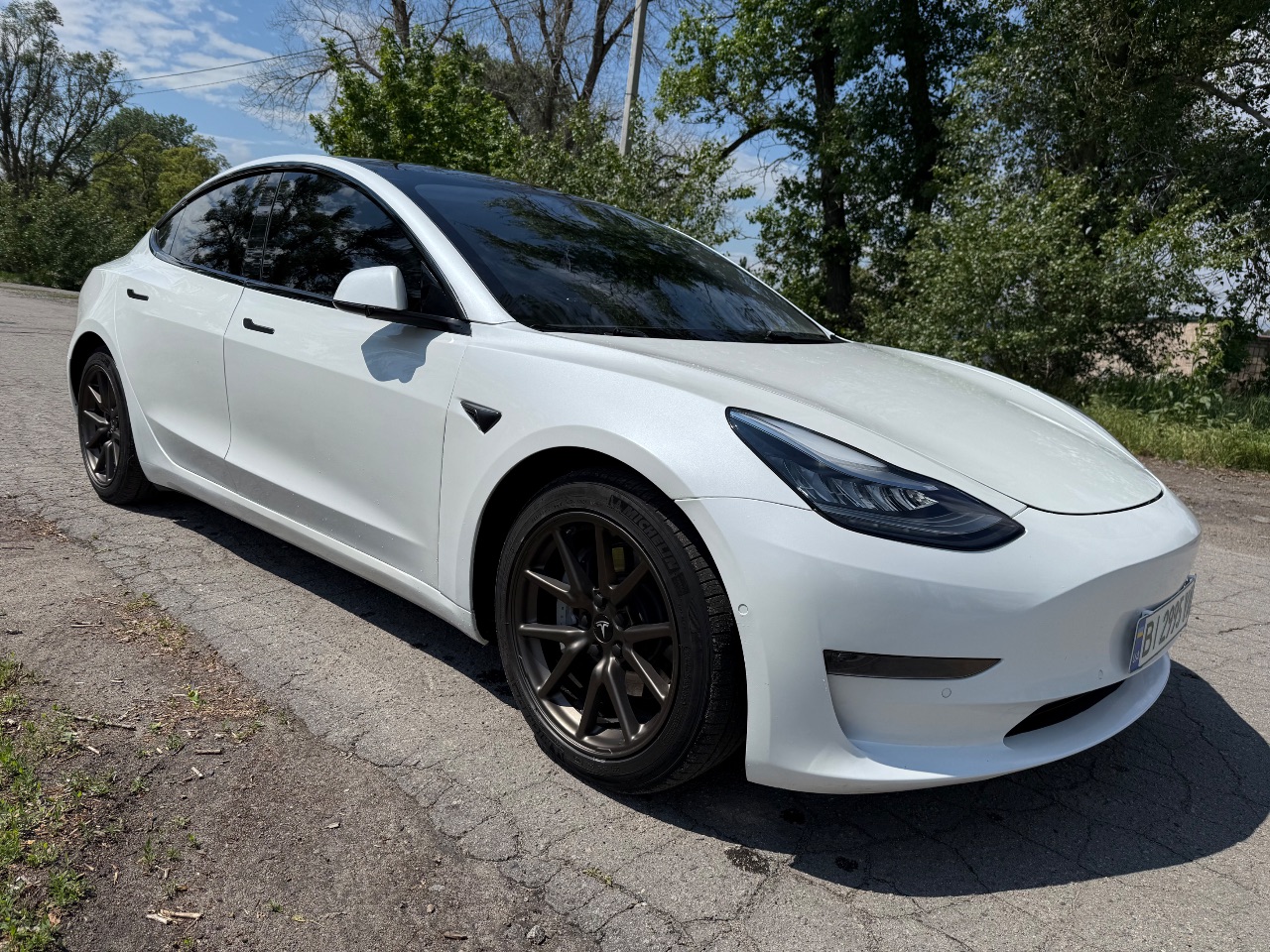 Tesla Model 3 - фото 4