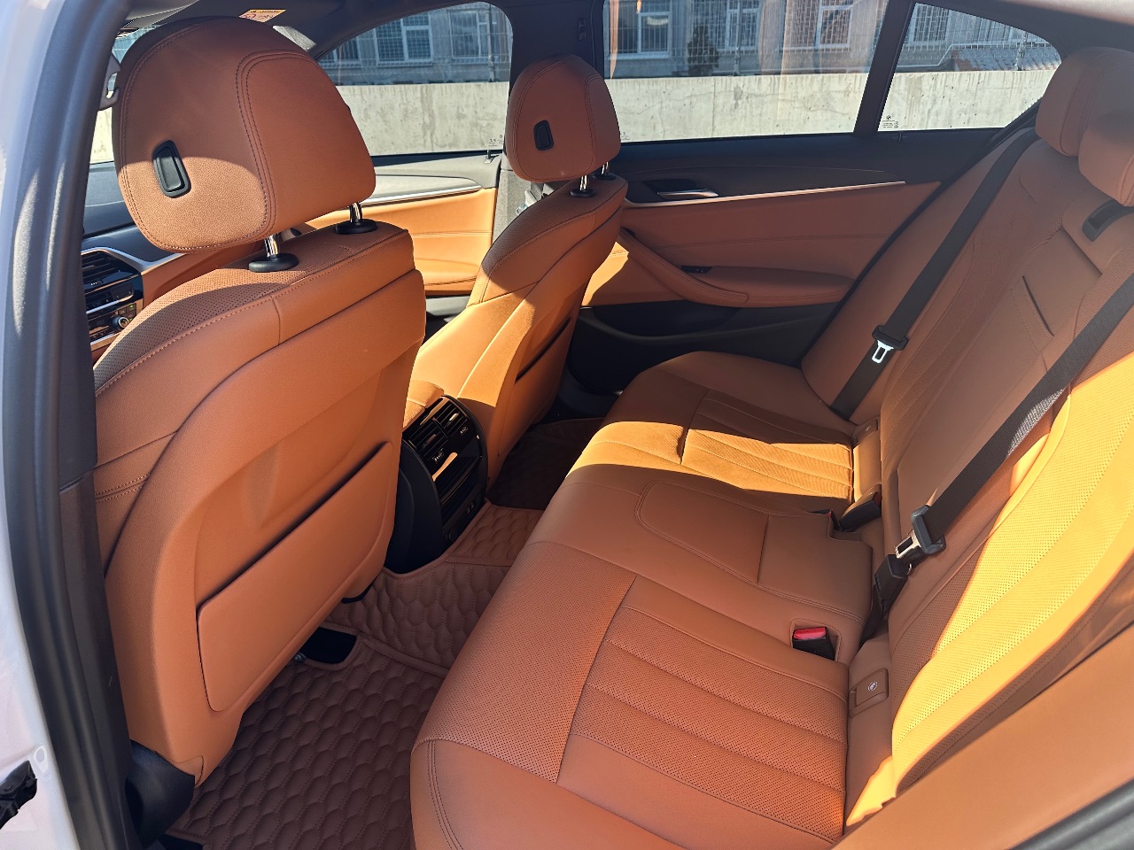 BMW 5 серії - фото 11