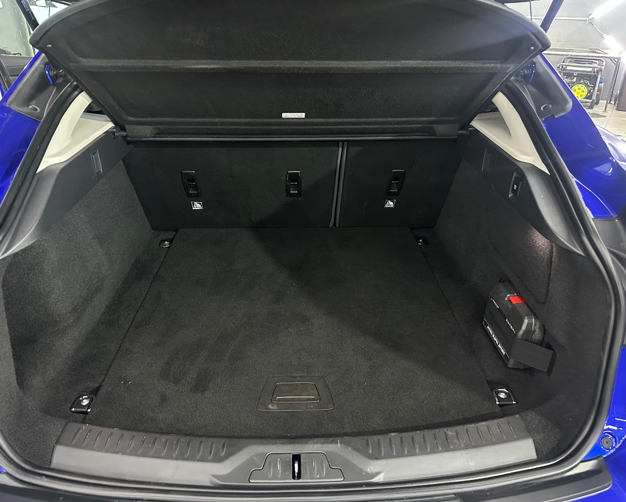 Jaguar I-Pace - фото 10