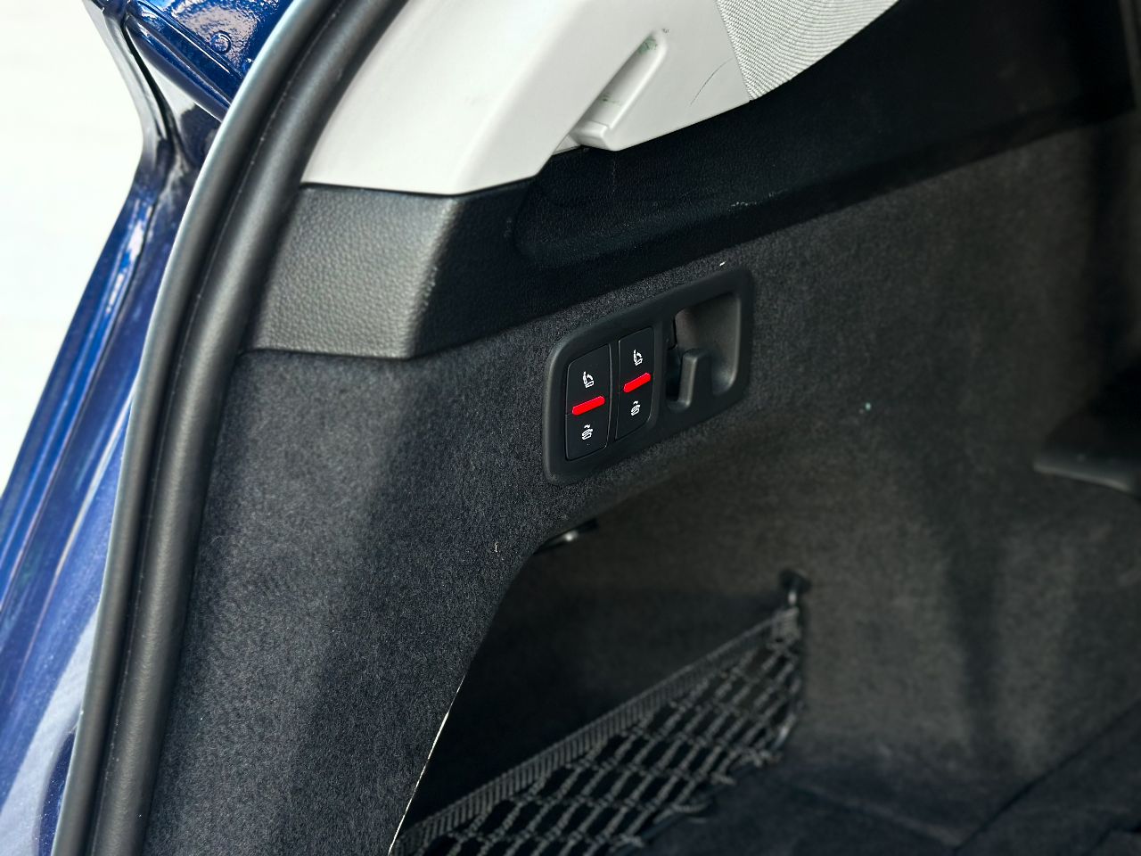 Audi Q7 - фото 24