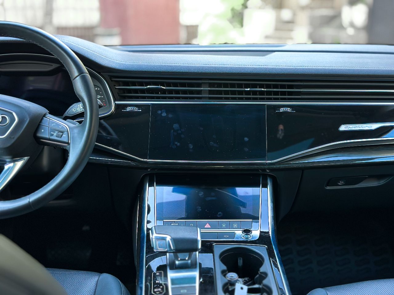 Audi Q7 - фото 21