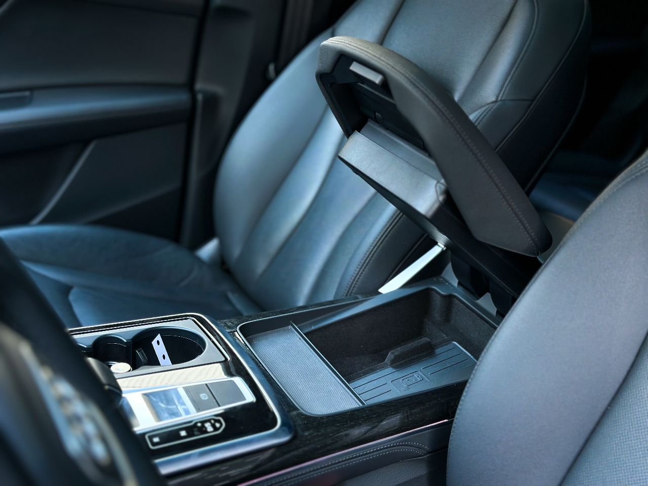 Audi Q7 - фото 10