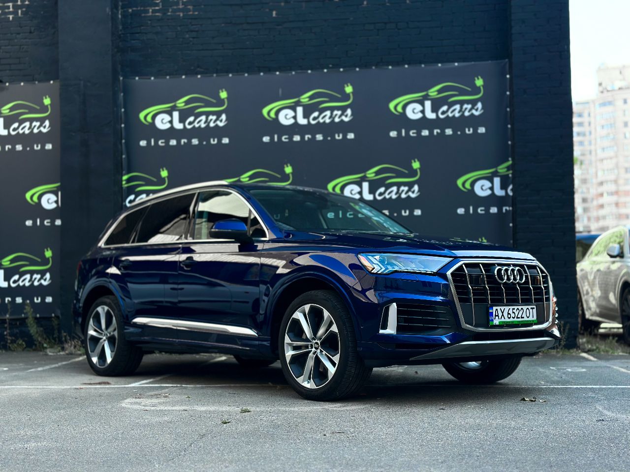 Audi Q7 - фото 1