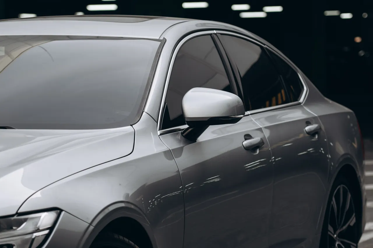 Volvo S90 - фото 18
