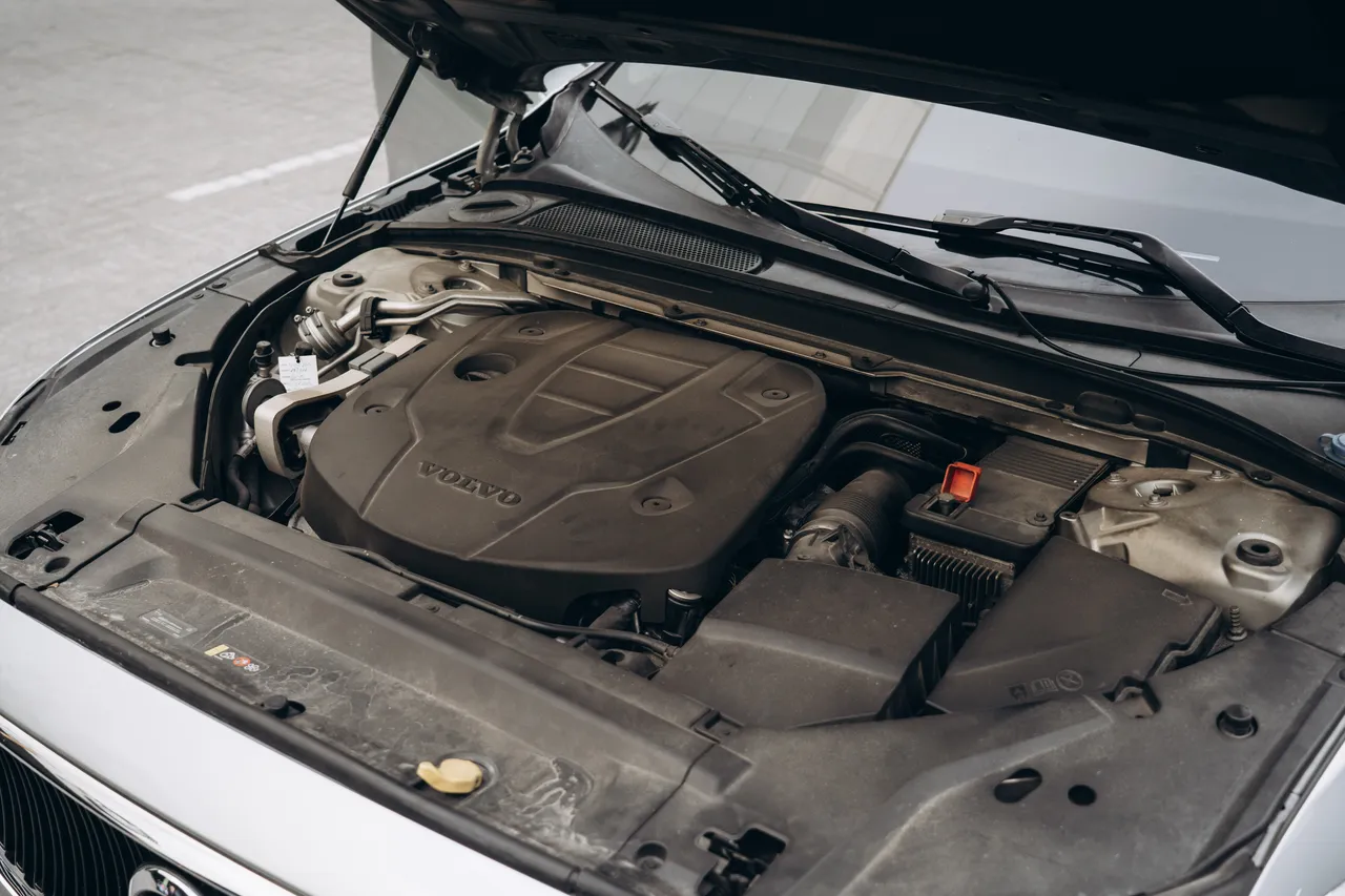 Volvo S90 - фото 44