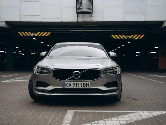 Volvo S90 - фото 3