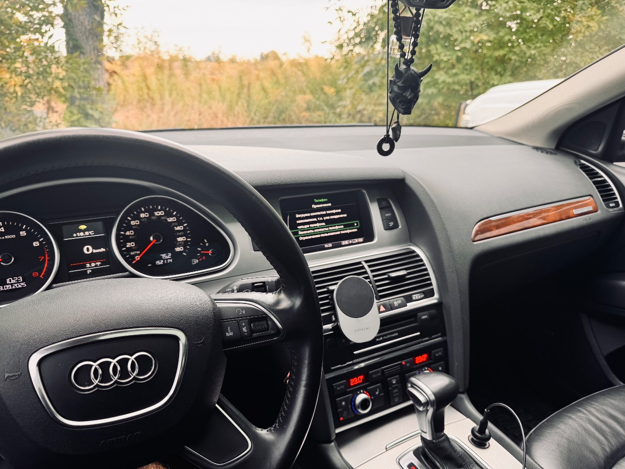 Audi Q7 - фото 7