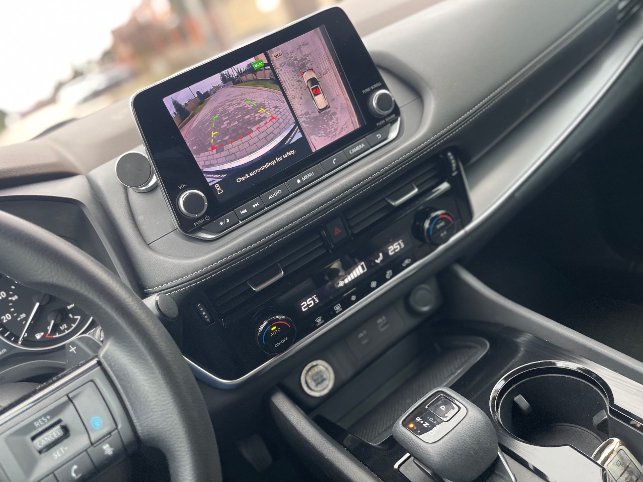 Nissan Rogue - фото 12