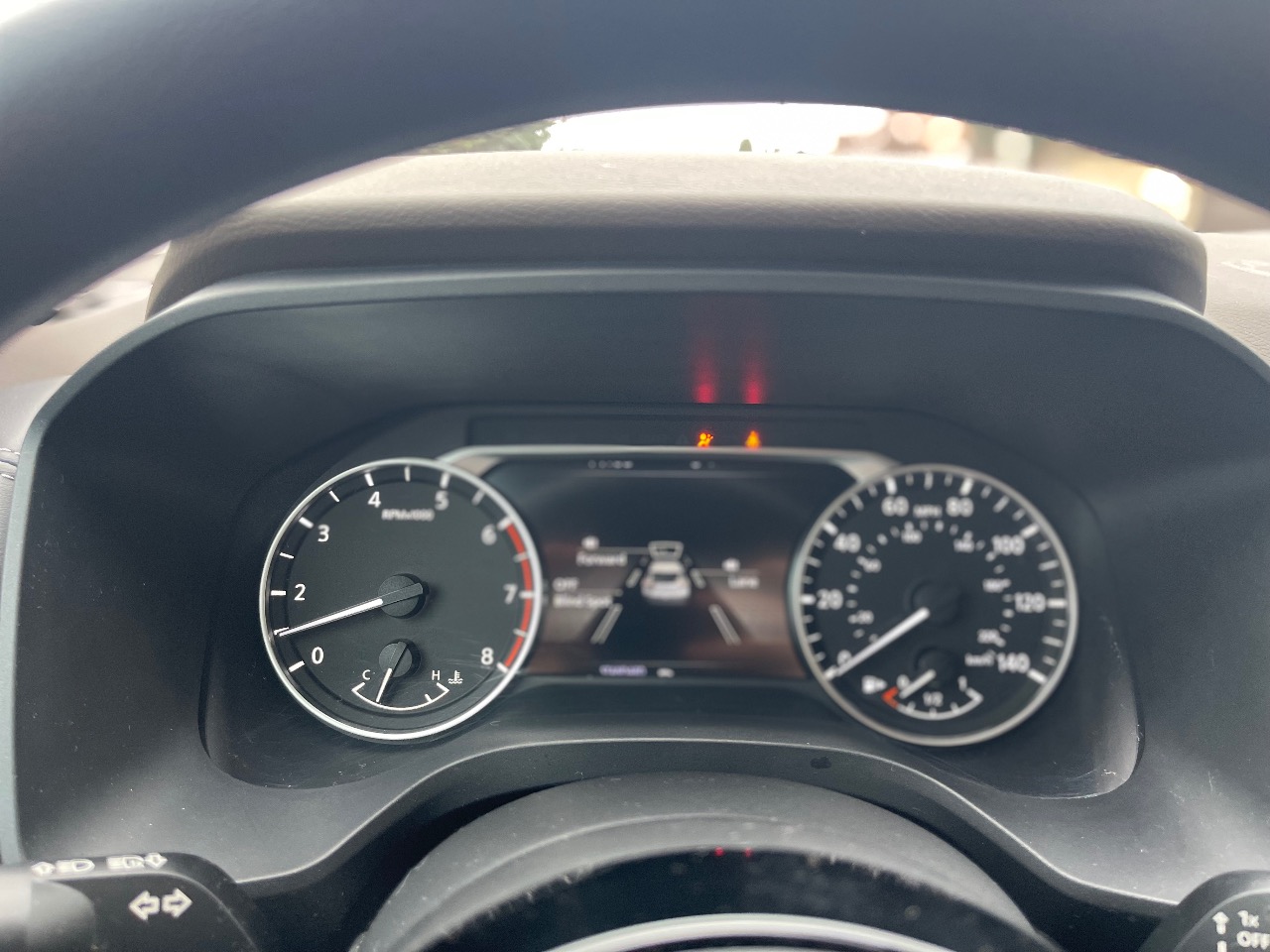 Nissan Rogue - фото 5