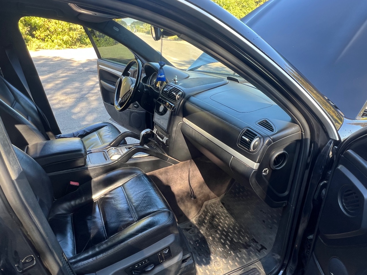 Porsche Cayenne - фото 18