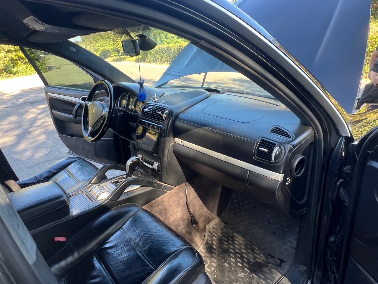 Porsche Cayenne - фото 19