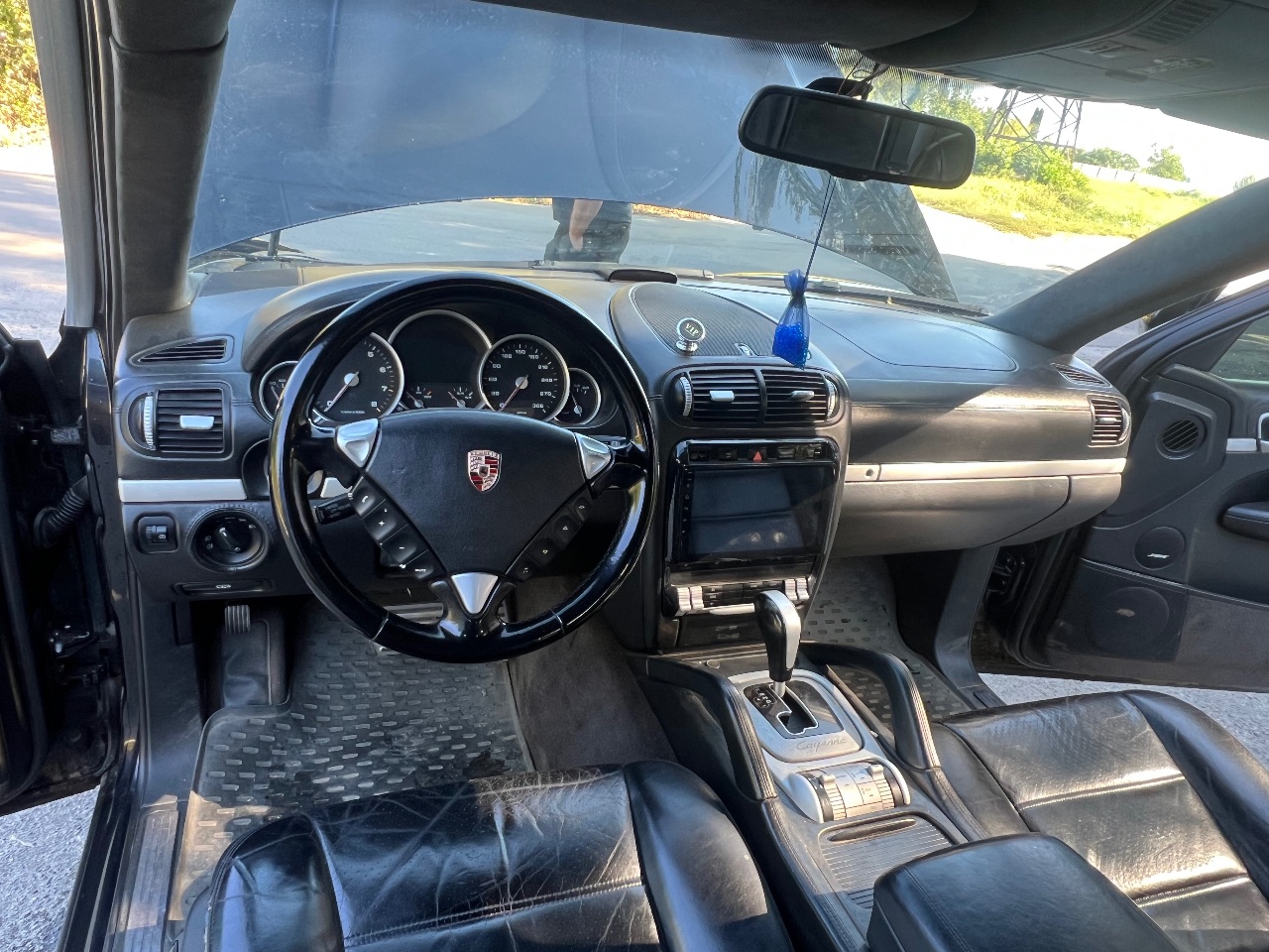 Porsche Cayenne - фото 24