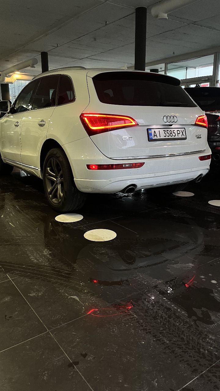 Audi Q5 - фото 3