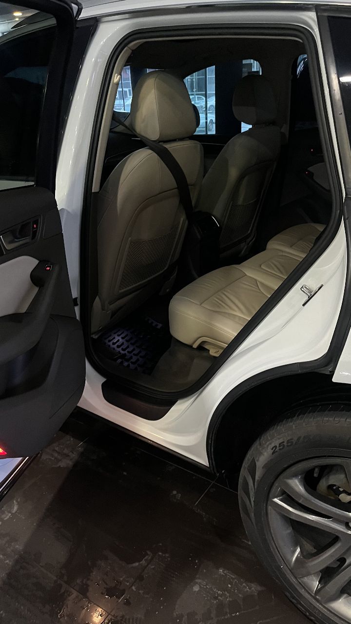 Audi Q5 - фото 8