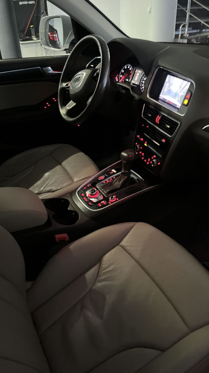 Audi Q5 - фото 9