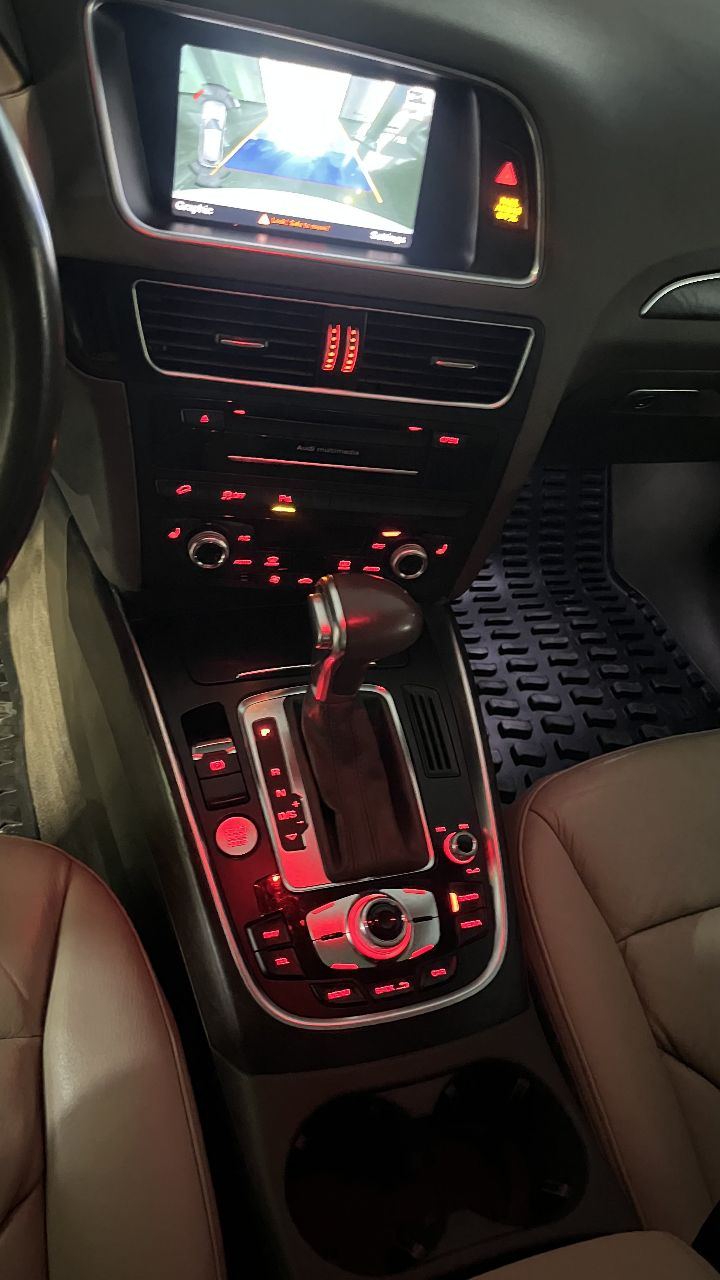 Audi Q5 - фото 7