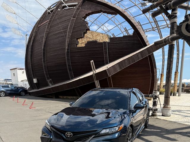 Toyota Camry - зображення 1