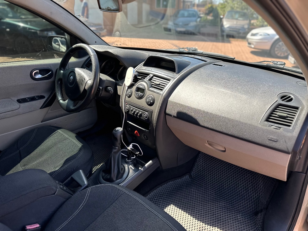 Renault Megane - фото 5