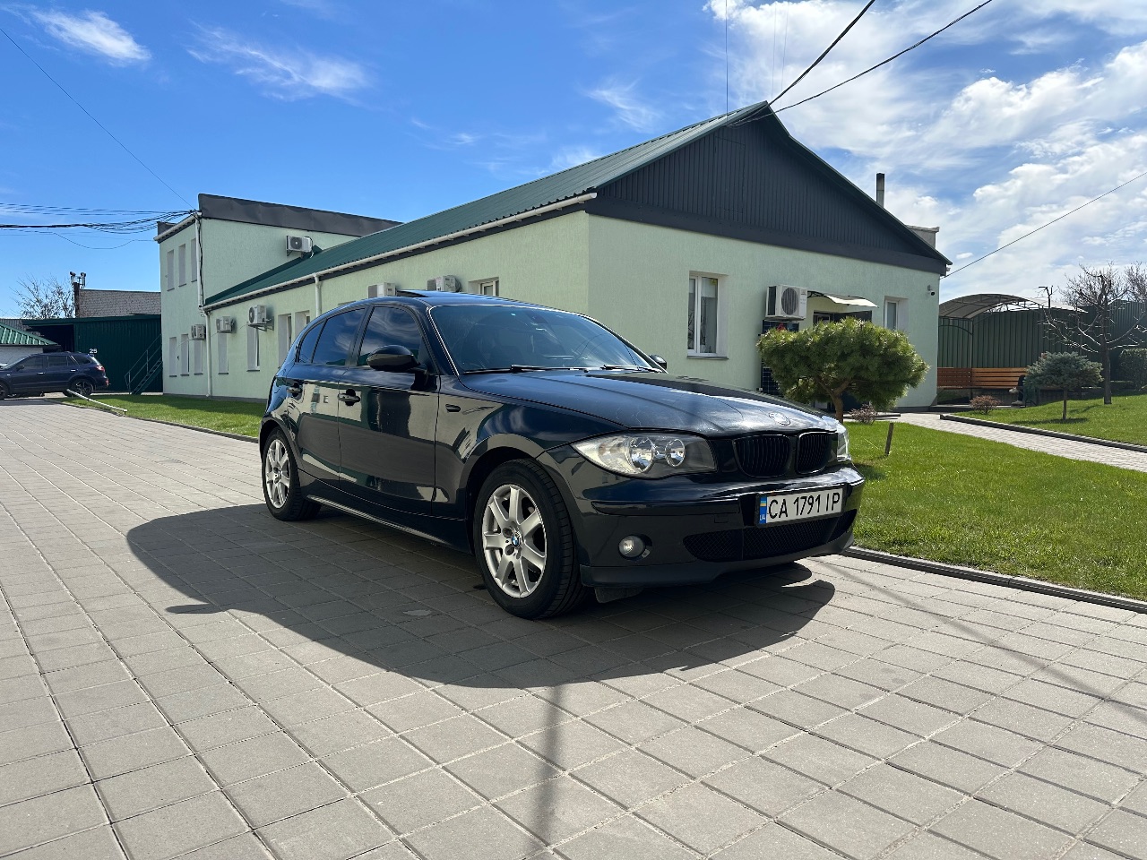 BMW 1 серії - фото 1