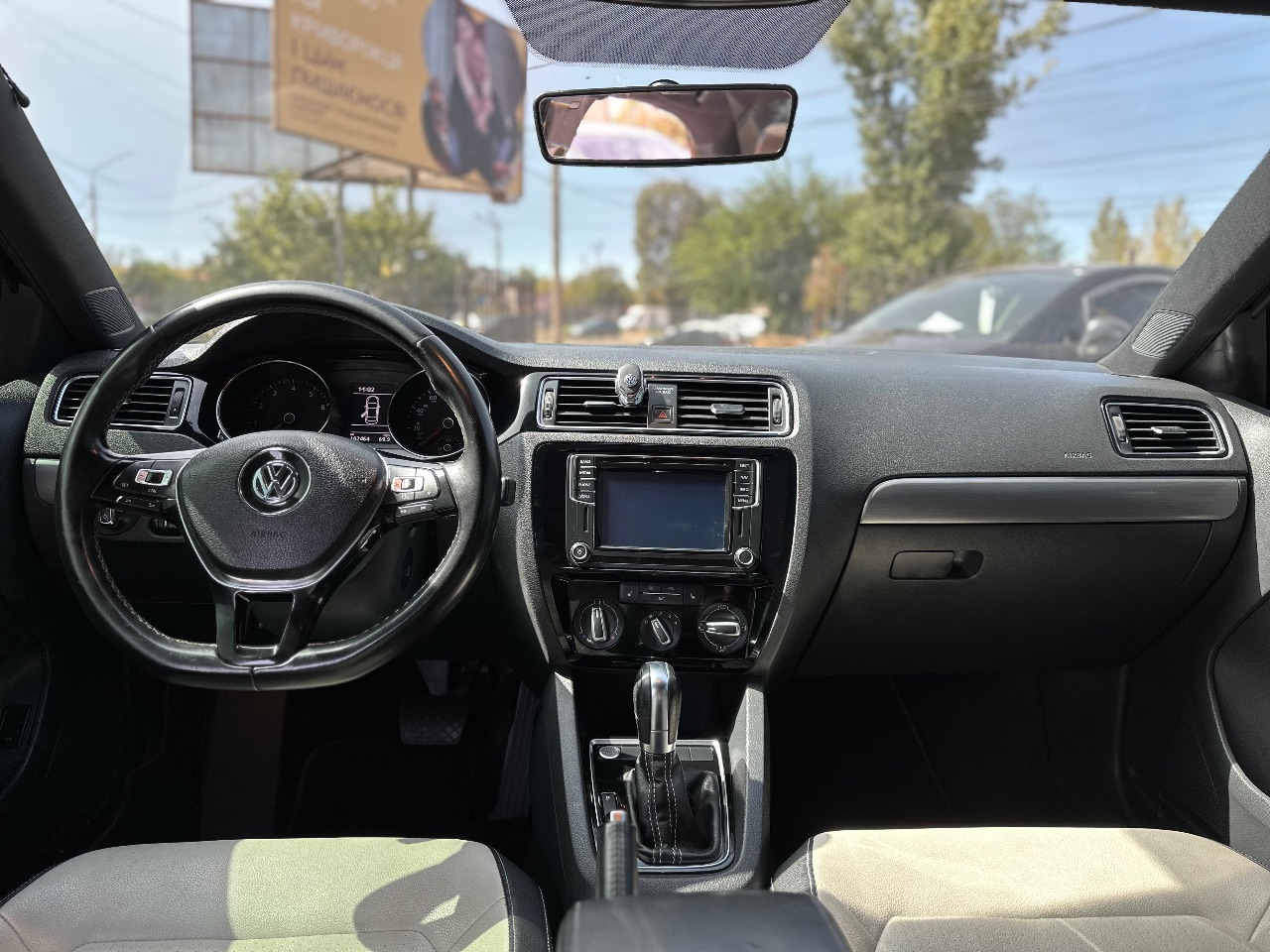 Volkswagen Jetta - фото 9