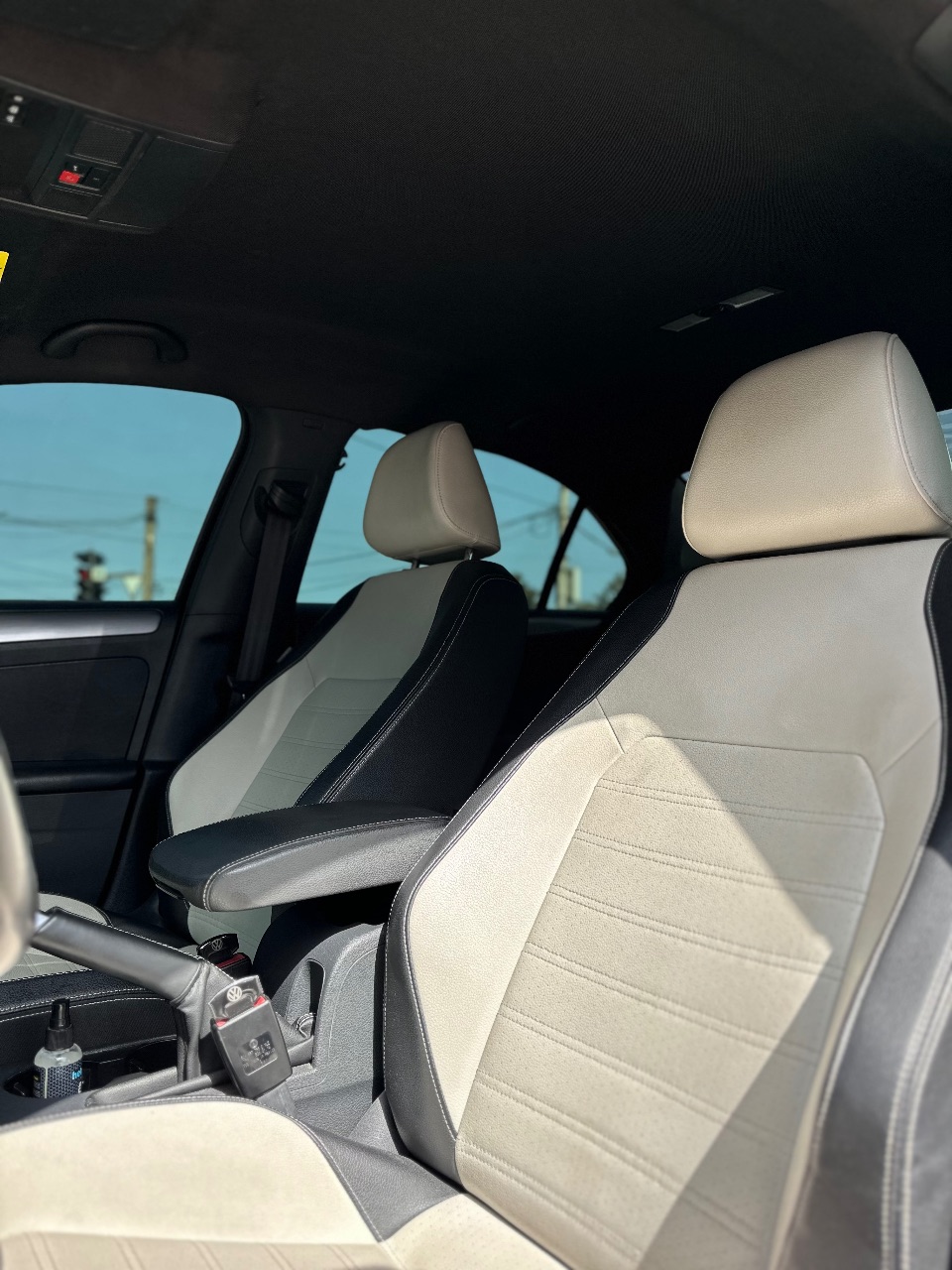 Volkswagen Jetta - фото 11